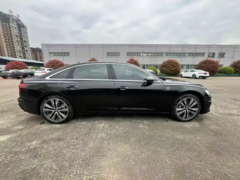 Audi A6L 2021 из CN, фото 5