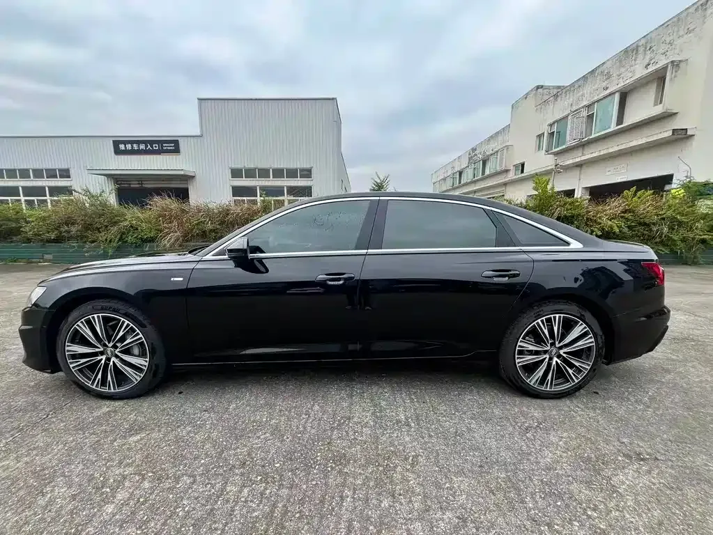 Audi A6L 2021 из CN, фото 10