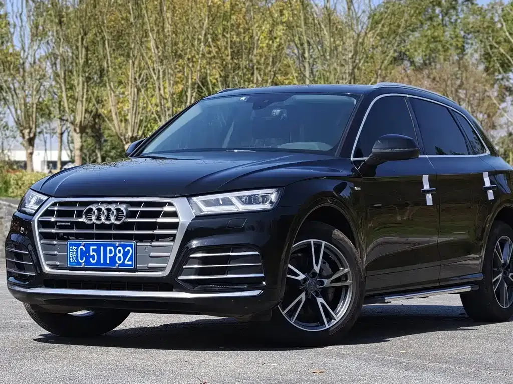 Audi Q5L 2021 из CN, фото 1