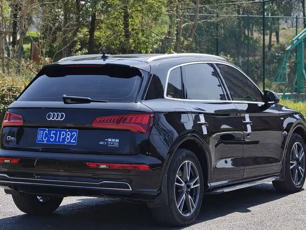 Audi Q5L 2021 из CN, фото 7