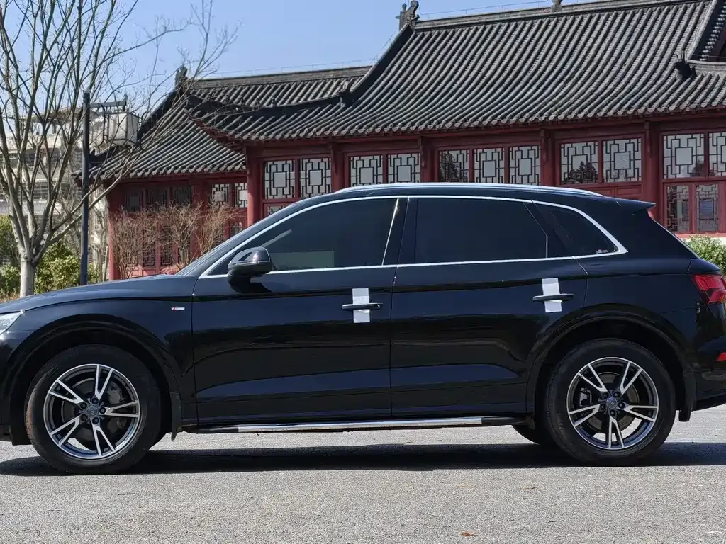 Audi Q5L 2021 из CN, фото 9