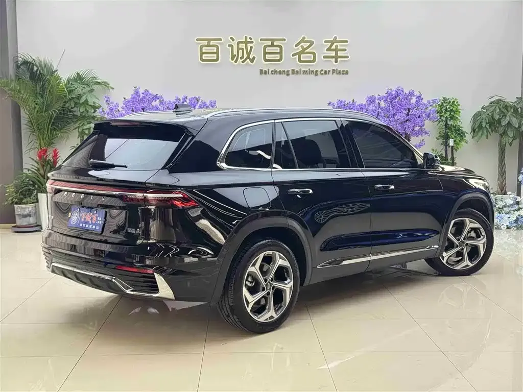 Geely Xingyue L — фото 10