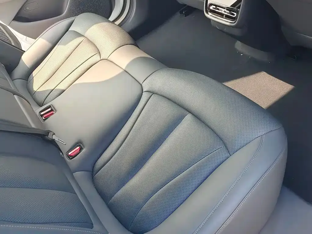 XPeng P7+ 2025 из CN, фото 4