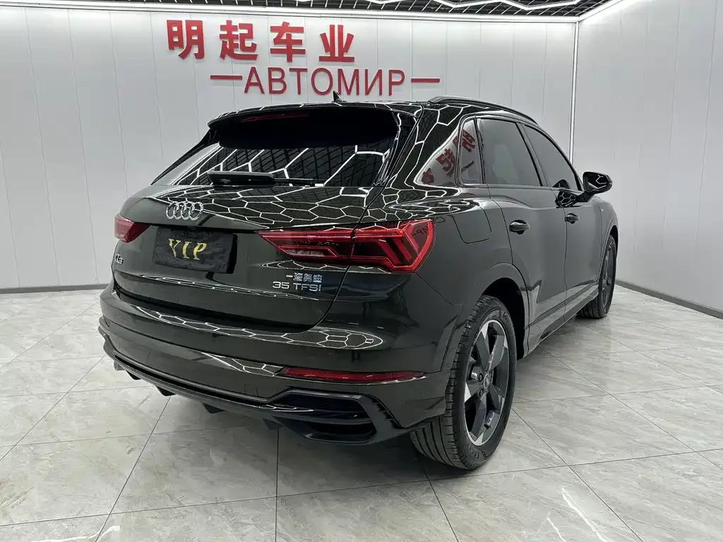Audi Q3 — фото 3