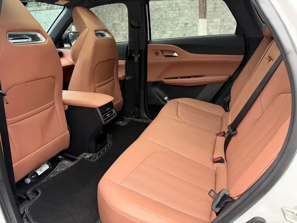 Changan UNI-Z 2024 из CN, фото 9