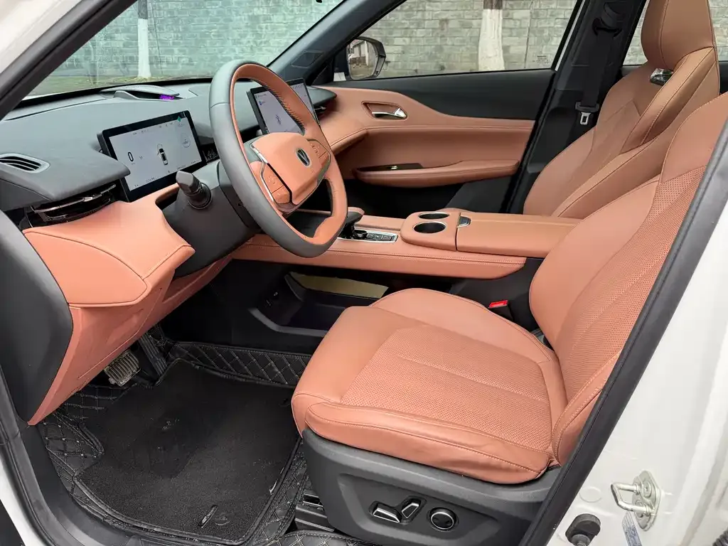 Changan UNI-Z 2024 из CN, фото 4
