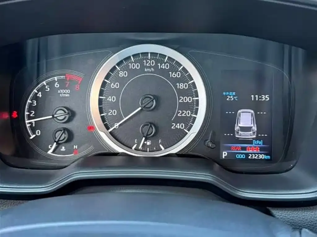 Toyota Corolla Cross 2022 из CN, фото 10