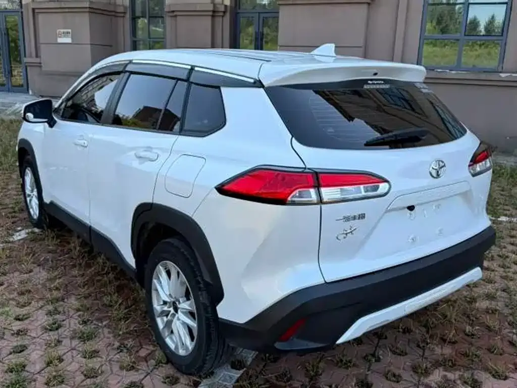 Toyota Corolla Cross 2022 из CN, фото 4