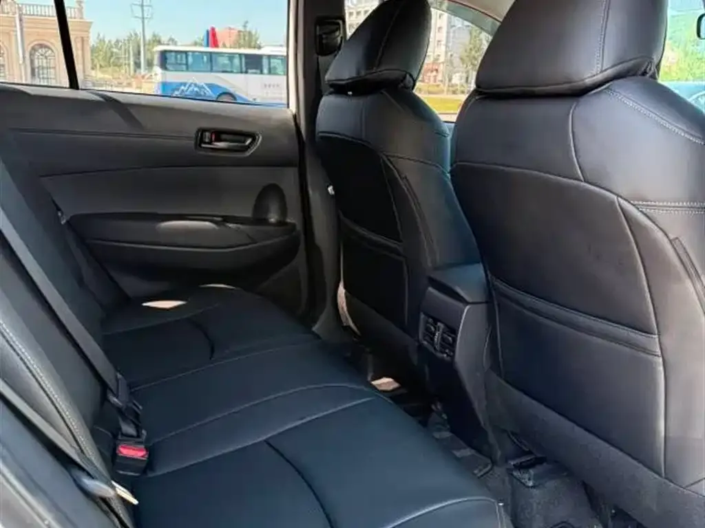 Toyota Corolla Cross 2022 из CN, фото 2