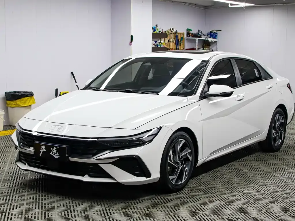 Hyundai Elantra 2024 из CN, фото 1
