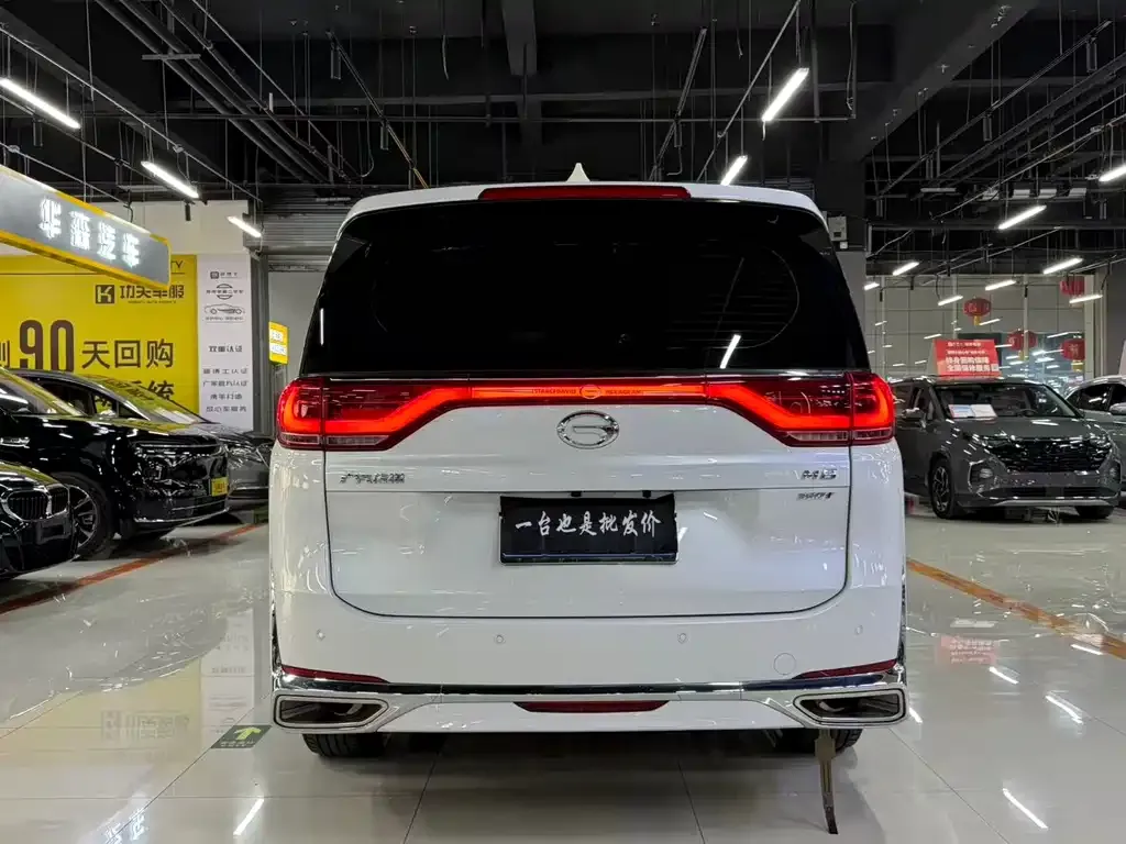 GAC Motor Trumpchi M8 — фото 9