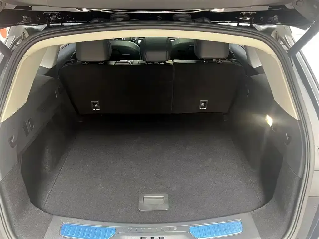 Lincoln Nautilus 2025 из CN, фото 9