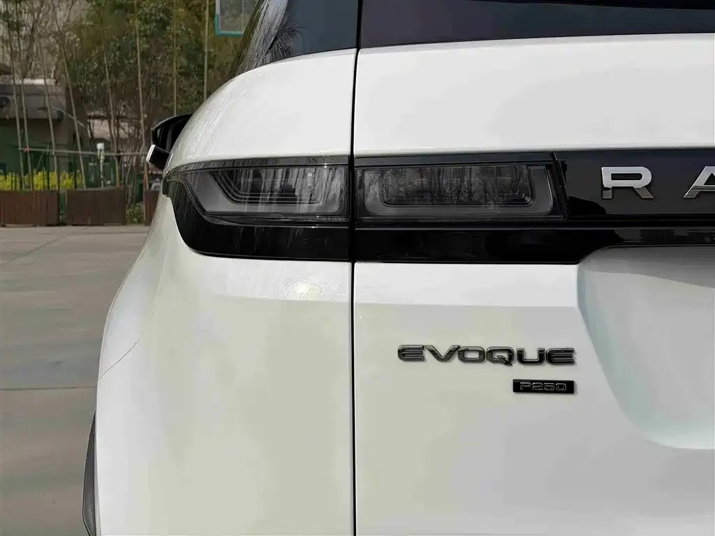 Land Rover Evoque — фото 6