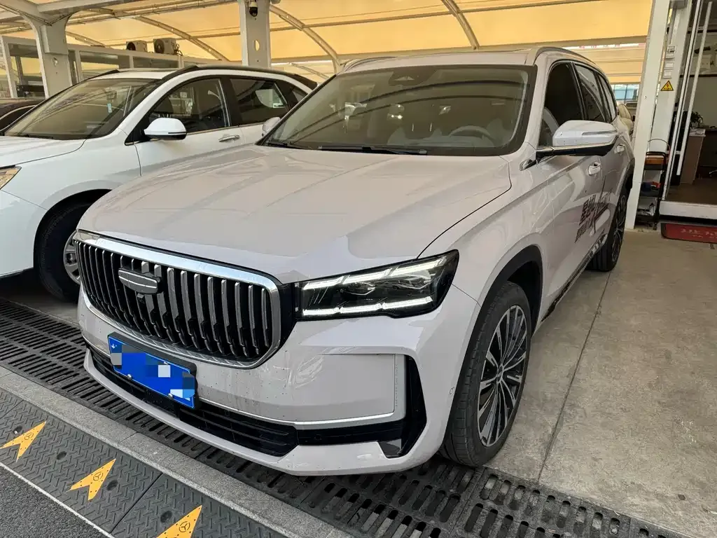 Geely Xingyue L — фото 1
