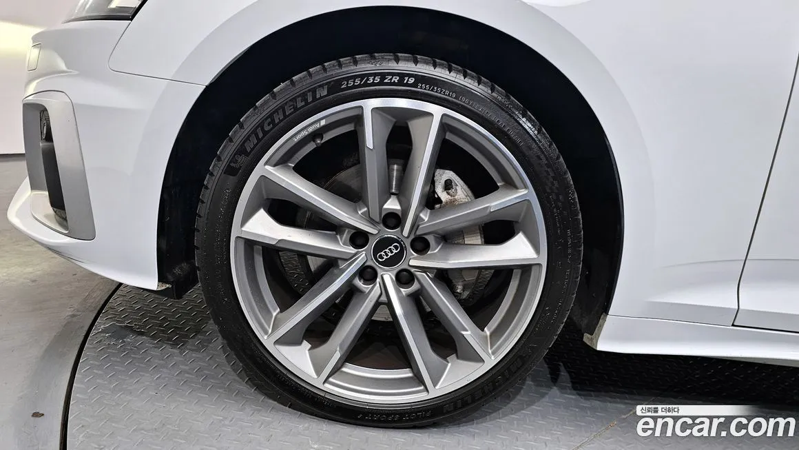 Audi A5 2021 из KR, фото 8