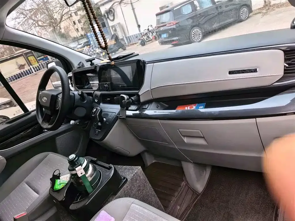 Ford Transit 2024 из CN, фото 3