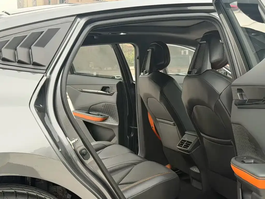 Changan UNI-V 2023 из CN, фото 7