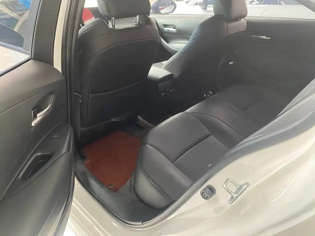 Toyota Levin 2025 из CN, фото 4