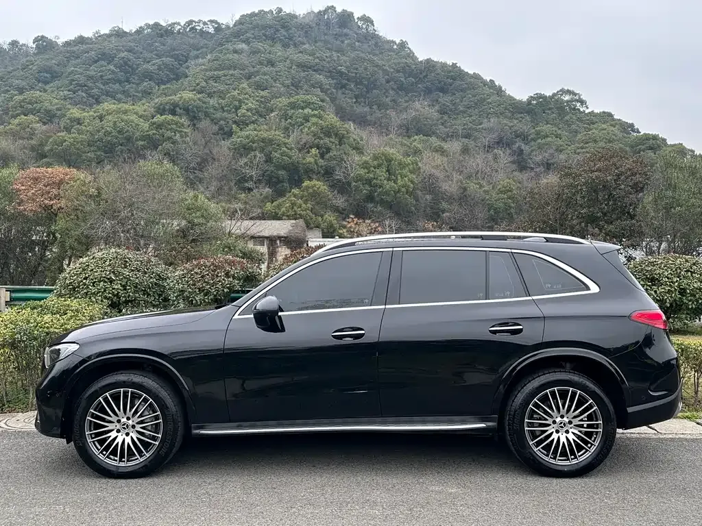 Mercedes-Benz GLC — фото 8