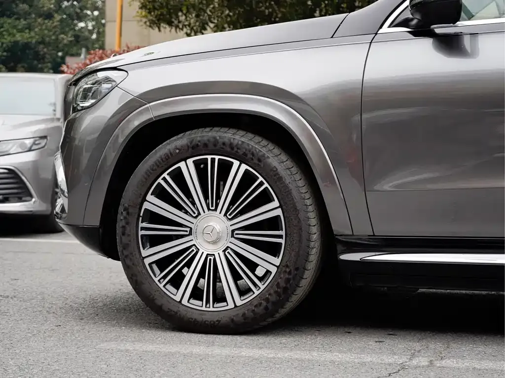 Mercedes-Benz GLS — фото 2