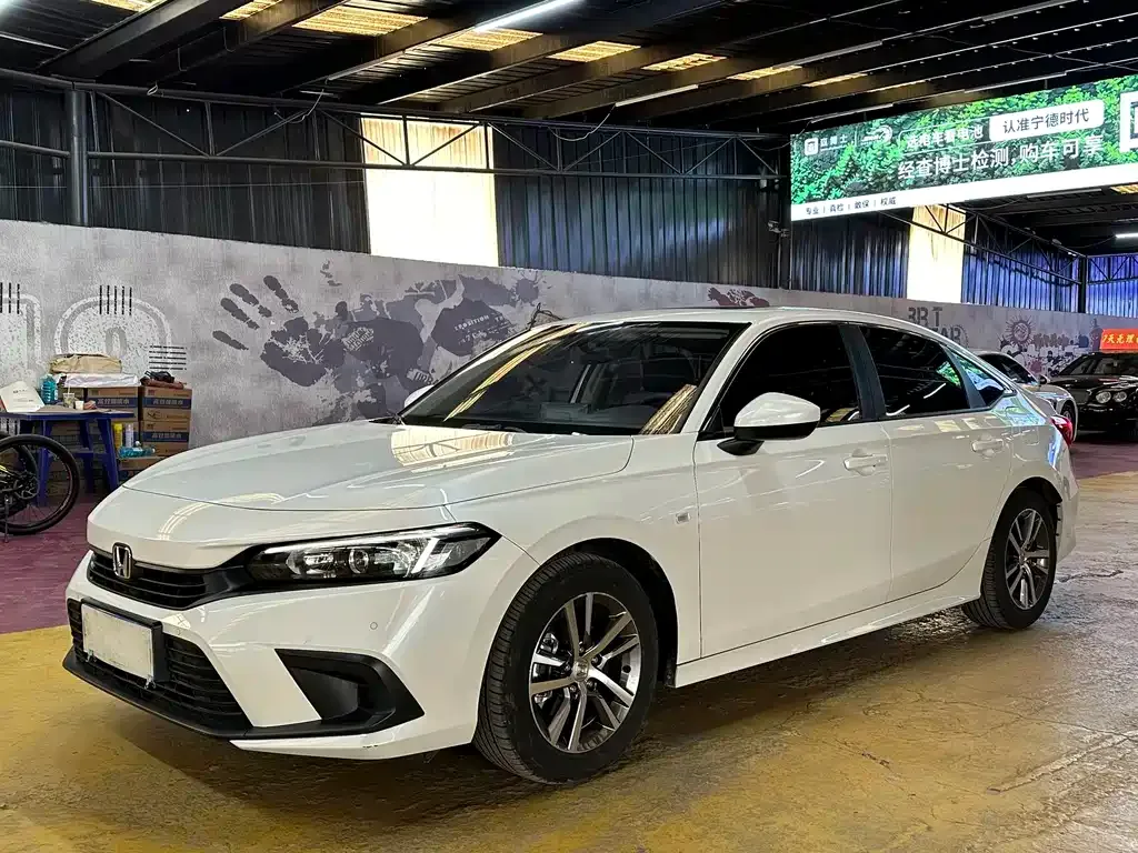 Honda Civic — фото 1
