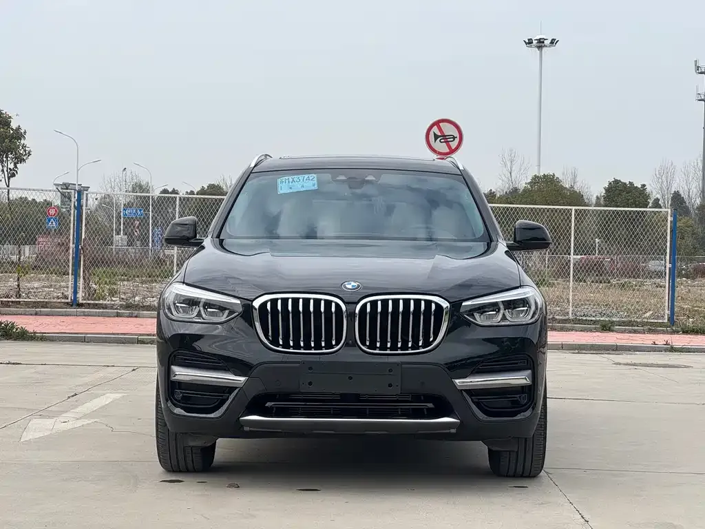 BMW X3 — фото 4