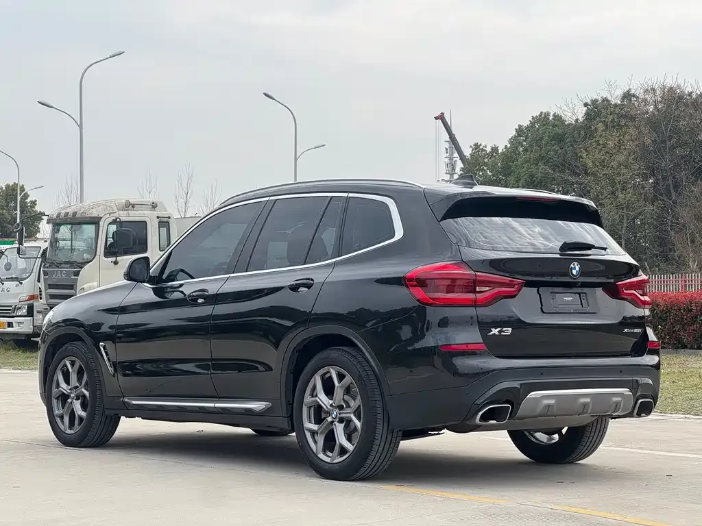 BMW X3 — фото 2