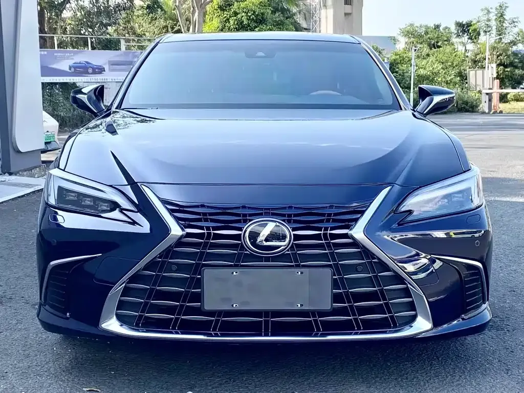 Lexus ES — фото 8