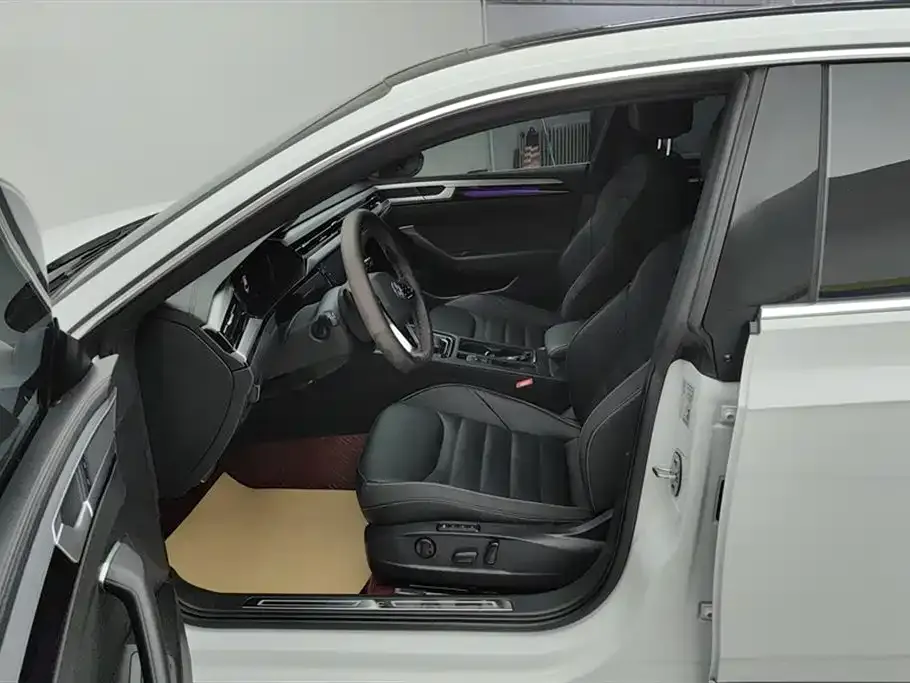 Volkswagen CC 2024 из CN, фото 9