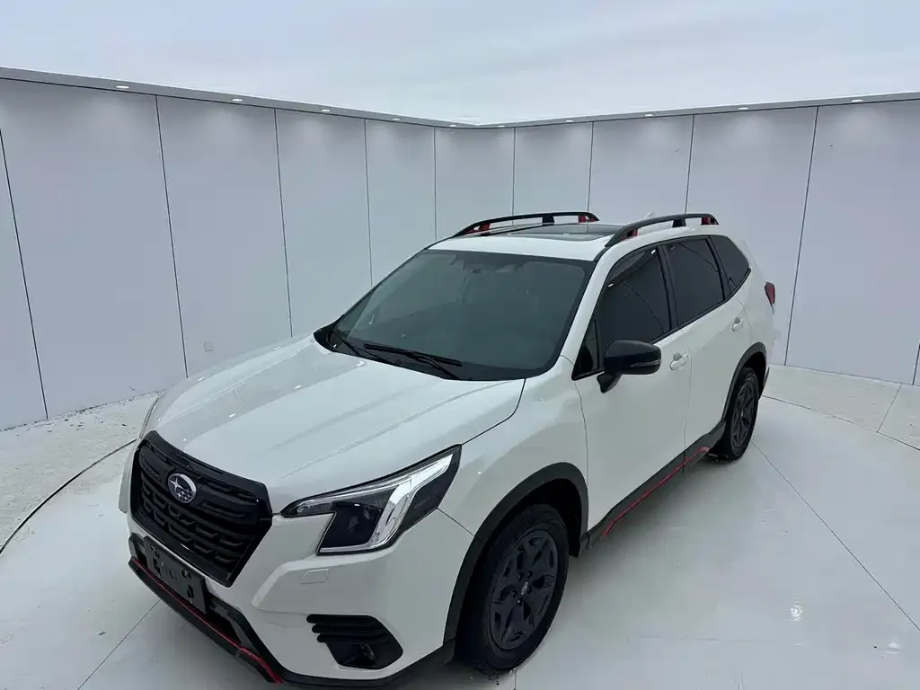 Subaru Forester 2022 из CN, фото 1