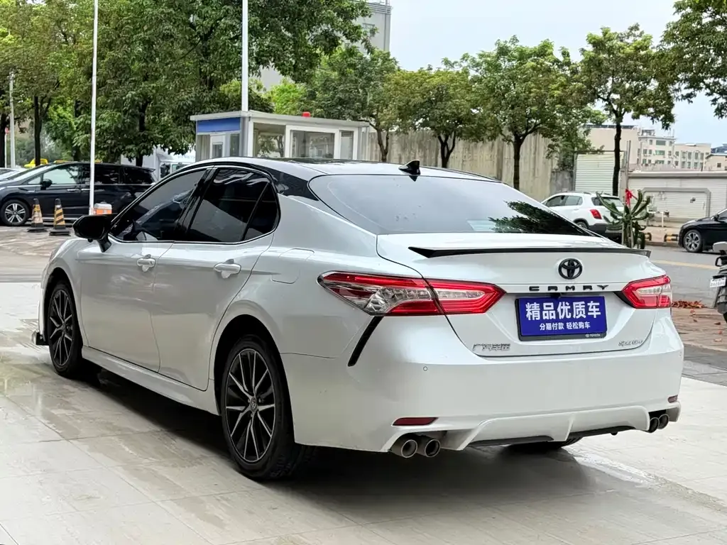 Toyota Camry 2022 из CN, фото 9