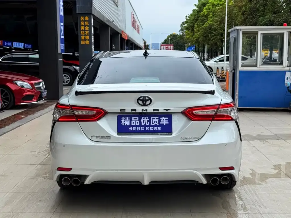Toyota Camry 2022 из CN, фото 5