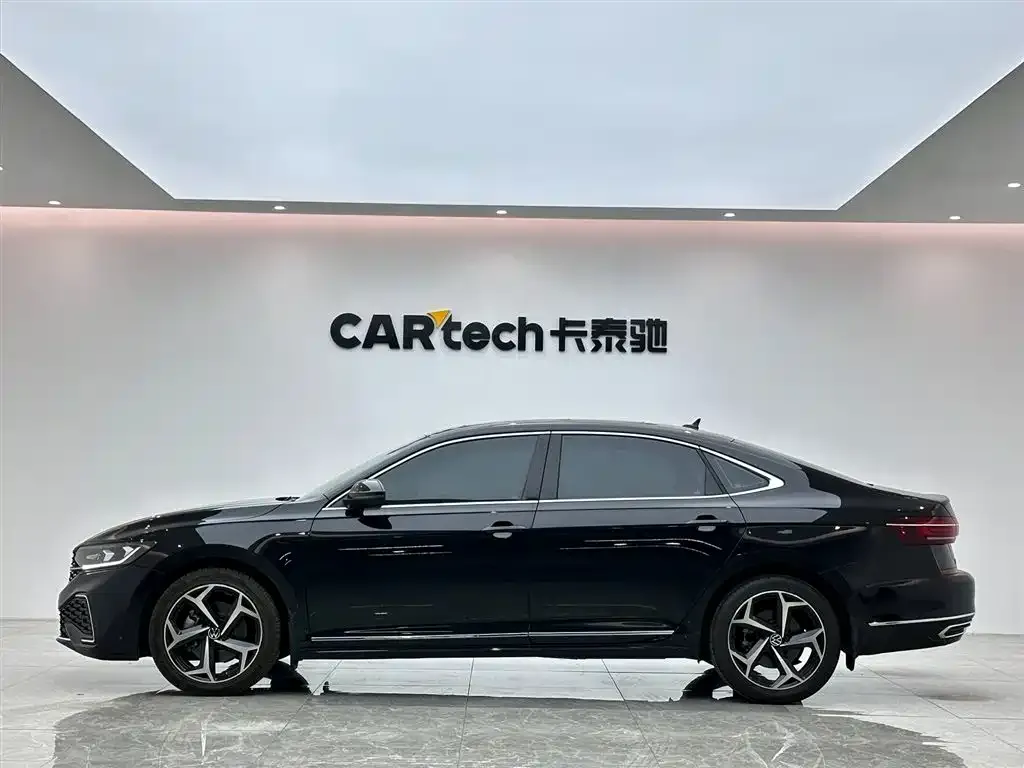 Volkswagen Passat 2023 из CN, фото 3