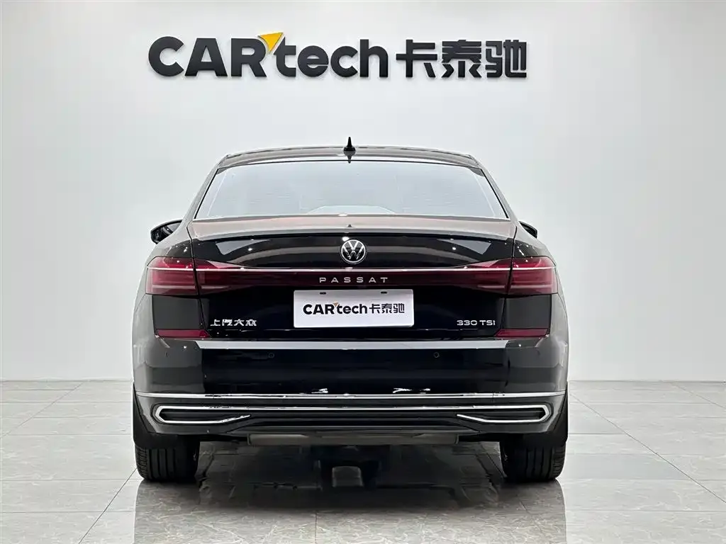 Volkswagen Passat 2023 из CN, фото 2