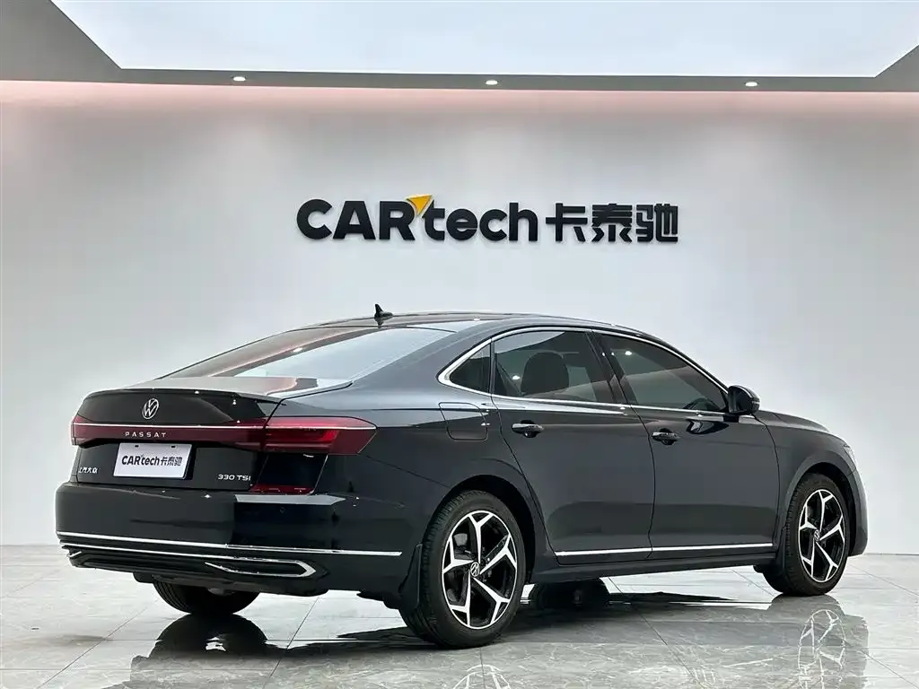 Volkswagen Passat 2023 из CN, фото 5