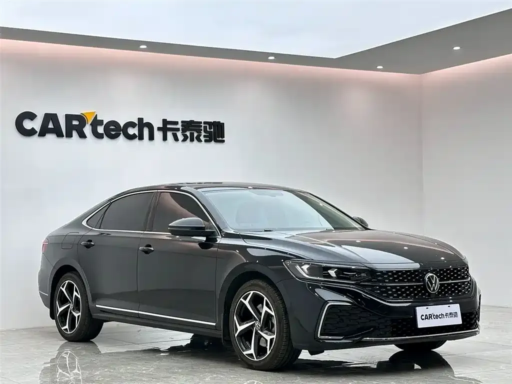 Volkswagen Passat 2023 из CN, фото 4