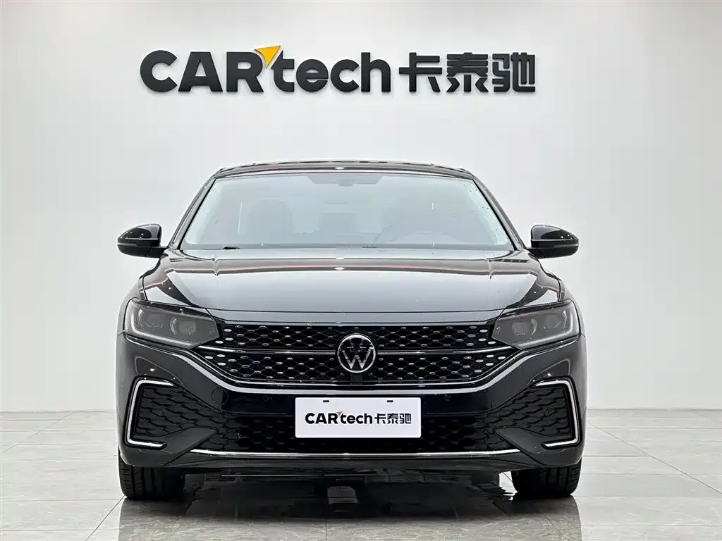 Volkswagen Passat 2023 из CN, фото 6