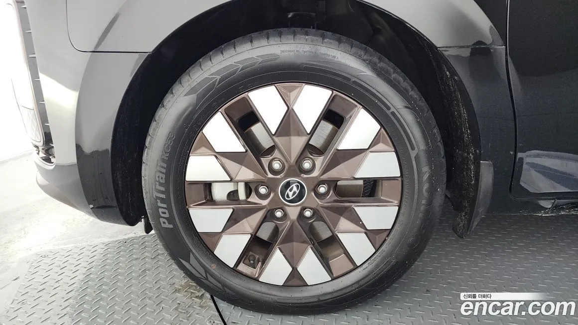 Hyundai Staria 2023 из KR, фото 8