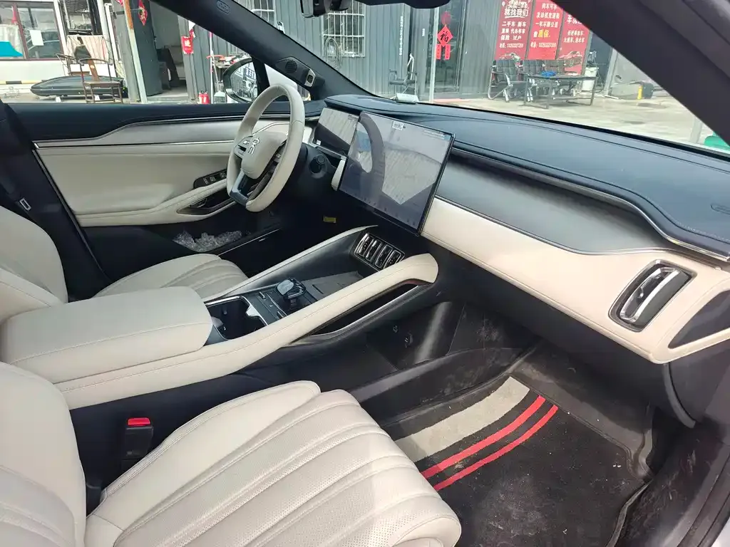 BYD L EV 2025 из CN, фото 8