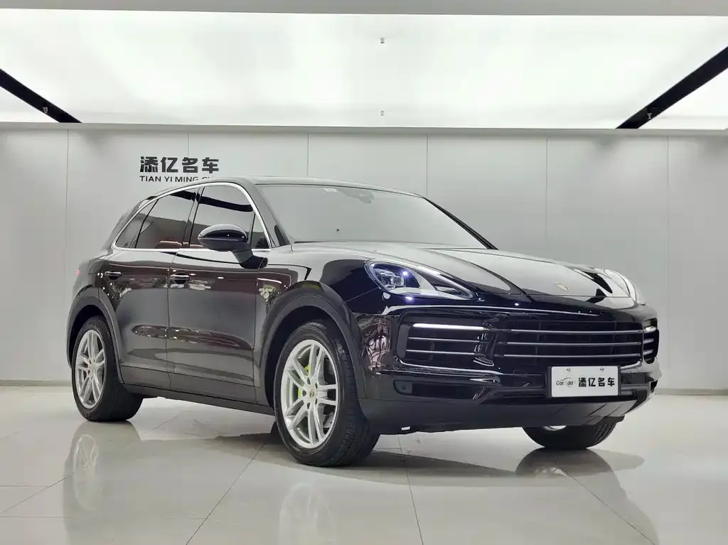 Porsche Cayenne Hybrid — фото 7