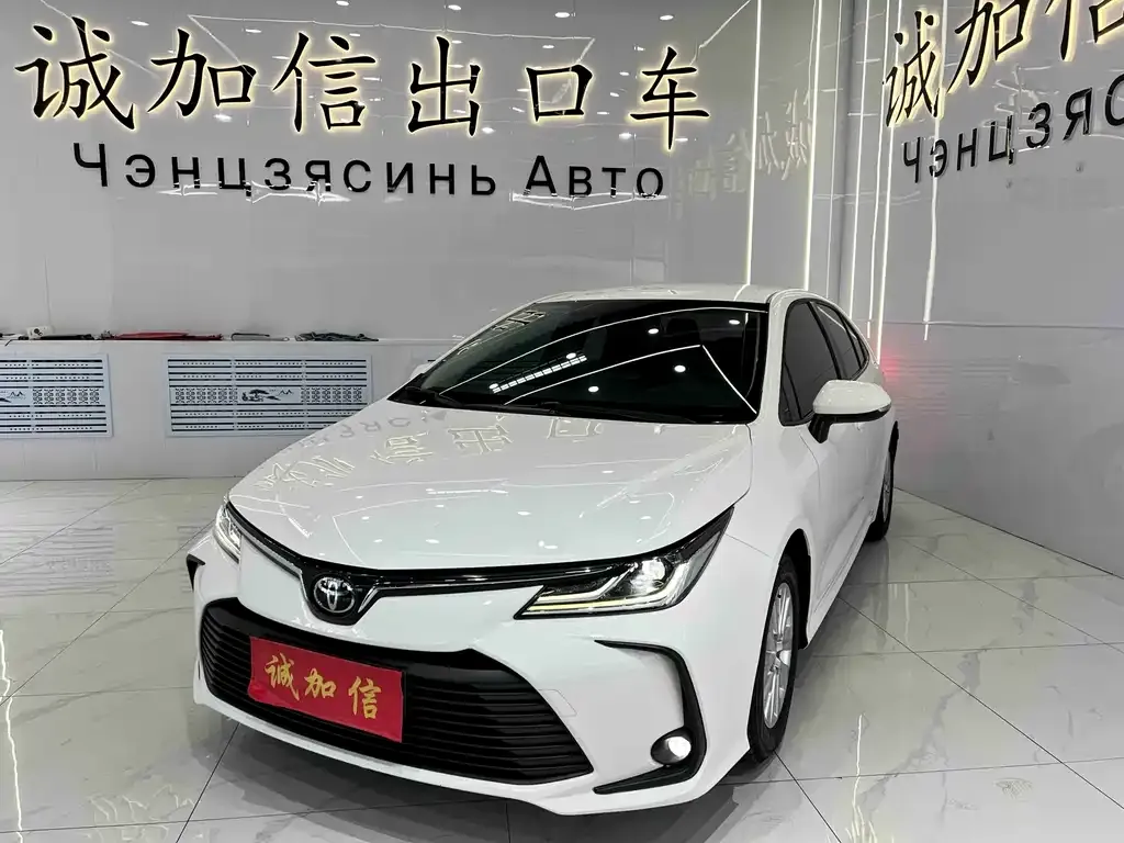 Toyota Corolla — фото 1