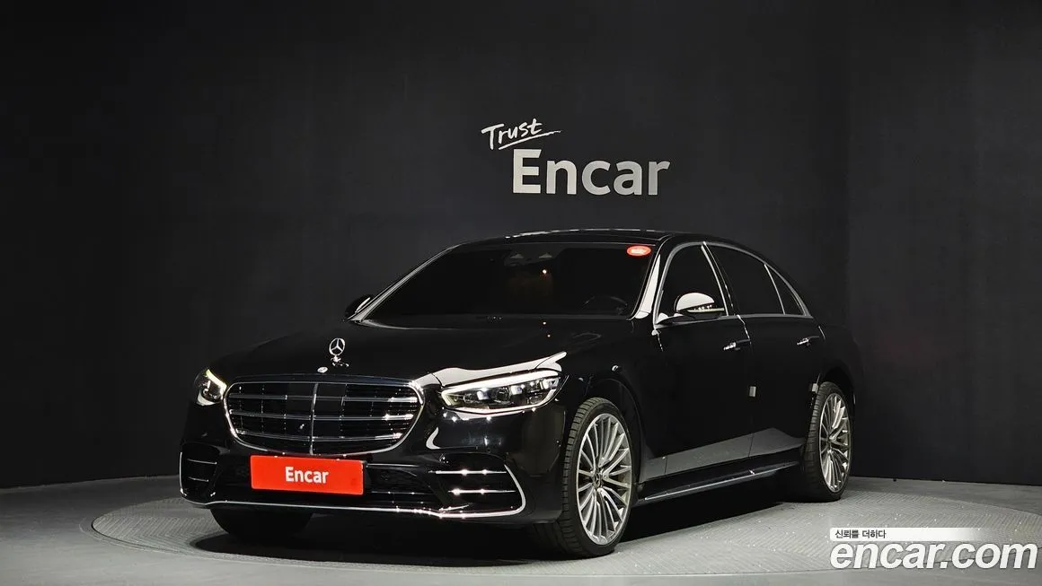 Mercedes-Benz S-Class — фото 1