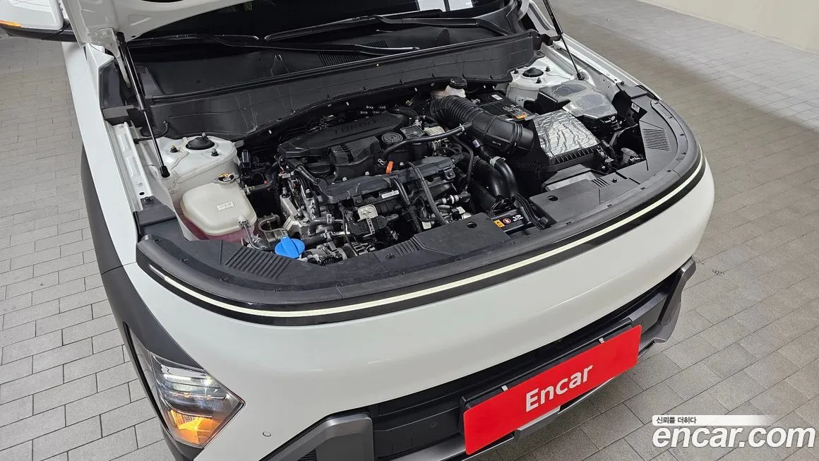 Hyundai Kona 2023 из KR, фото 2