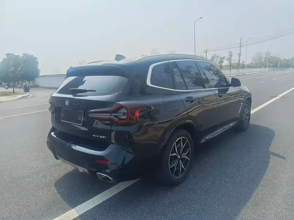 BMW X3 2023 из CN, фото 2