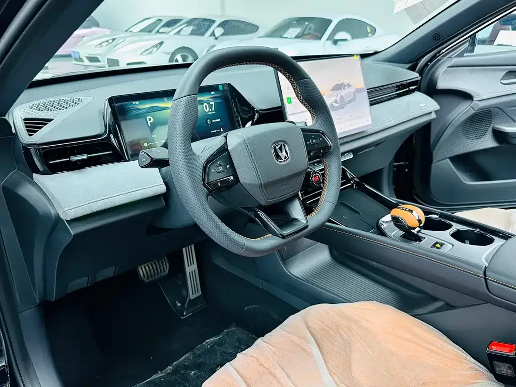 Changan UNI-V 2026 из CN, фото 2
