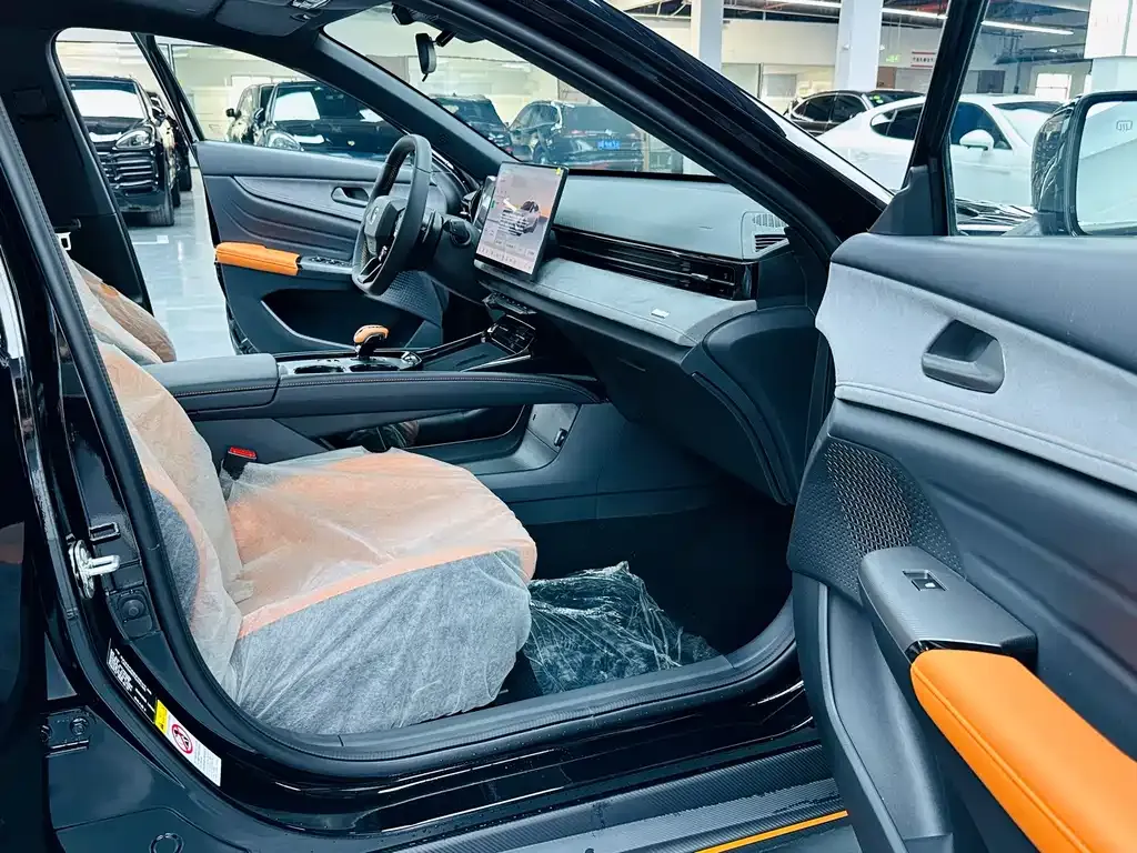 Changan UNI-V 2026 из CN, фото 9