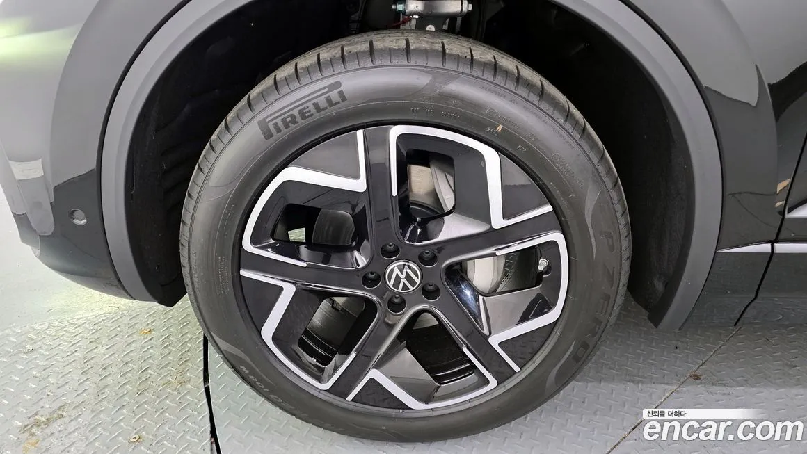 Volkswagen Touareg 2026 из KR, фото 5