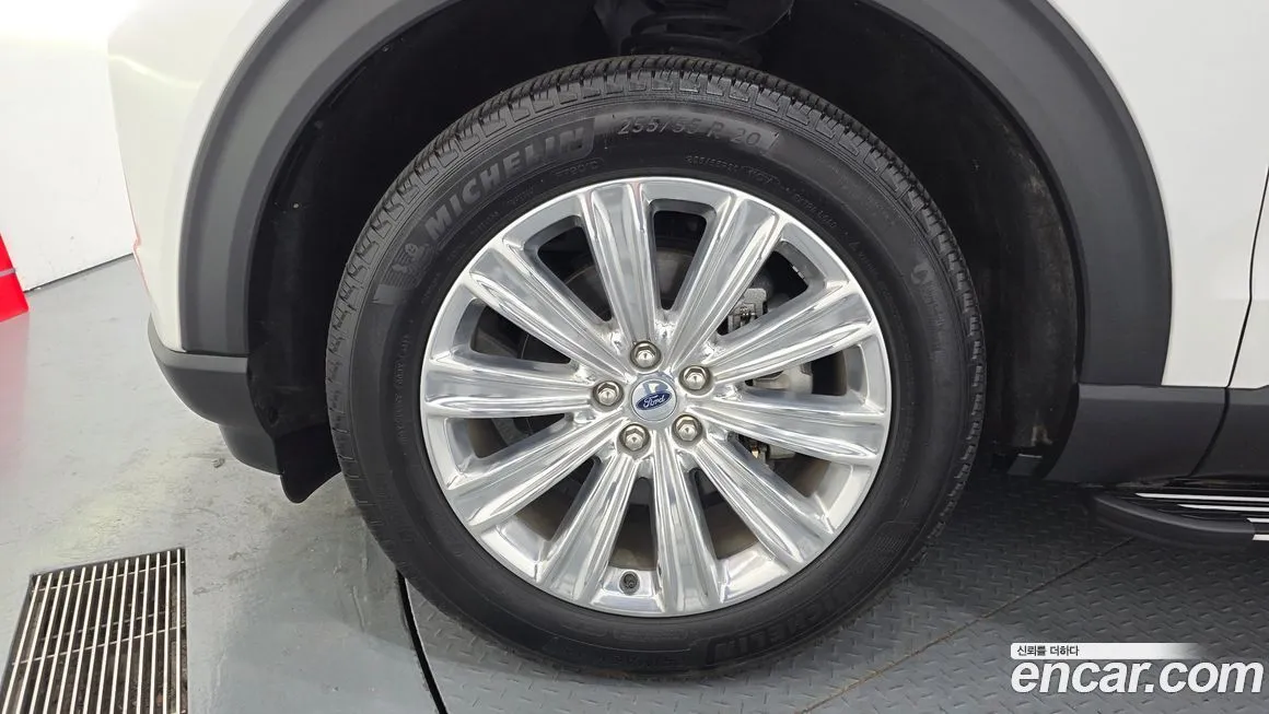 Ford Explorer 2023 из KR, фото 4