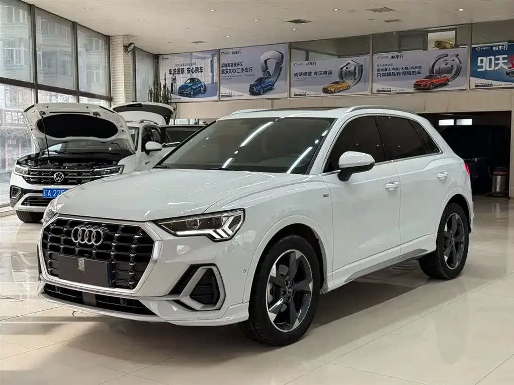 Audi Q3 2022 из CN, фото 1