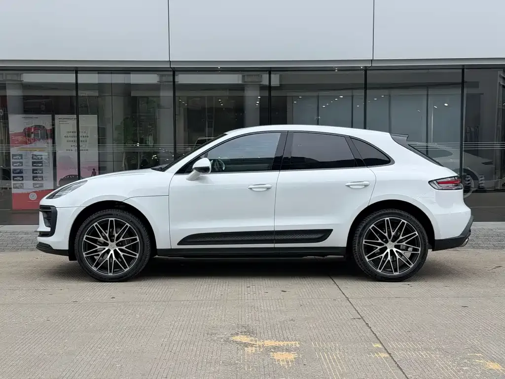 Porsche Macan — фото 7